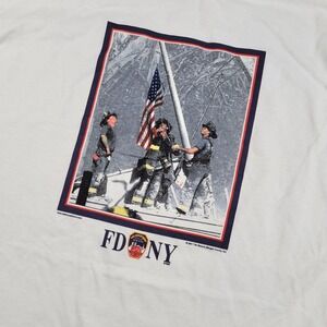 FDNY Firefighters T-Shirt Mens XL‎ White Graphic Made USA 2000s Murina